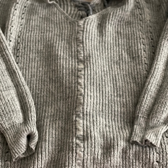 Grey knit sweater with tie up detail in the back! - Picture 5 of 5